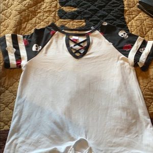 Brand new Skull shirt